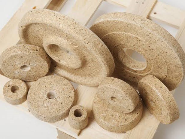 molded roll and core plugs different sizes made from waste wood